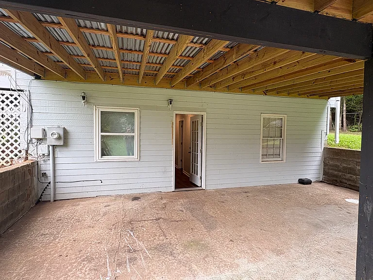 64 Shady Ln #B — Photo 1