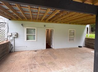 64 Shady Ln #B, Newnan, GA 30263