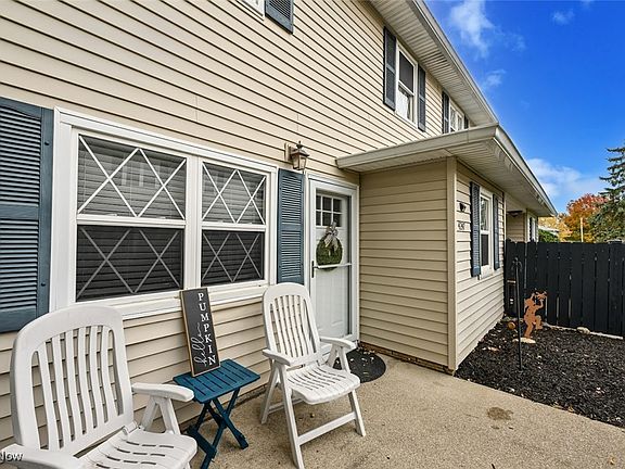 3rd image of 4247 Regal Ave