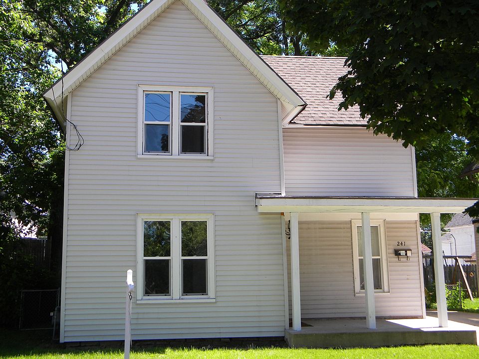 1st image of 241 Maria St