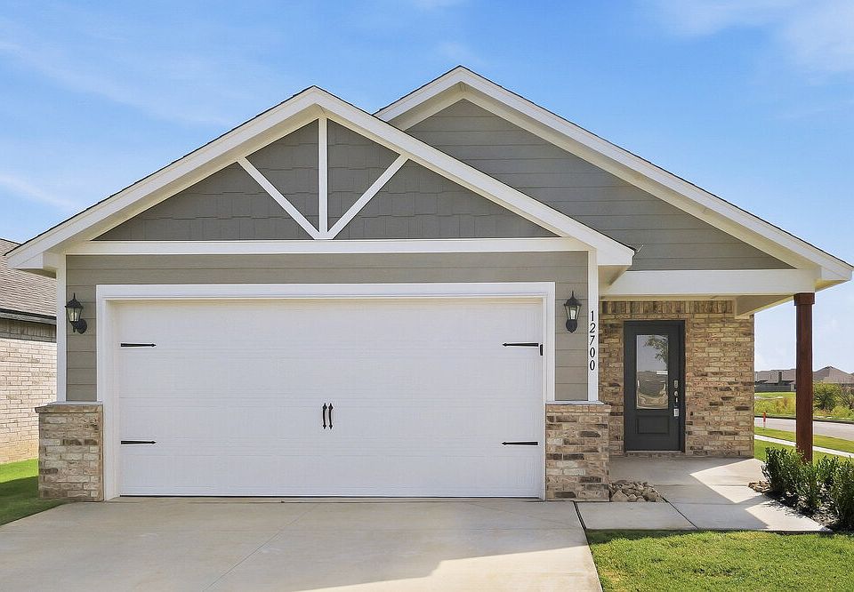 1st image of 12700 Carrara Ln