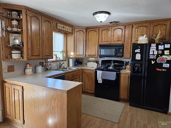 4th image of 2690 Fairmont Dr