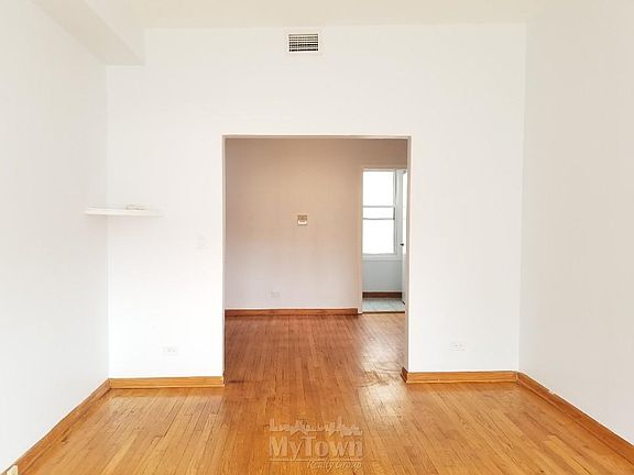 5th image of 4759 N Lincoln Ave #3F