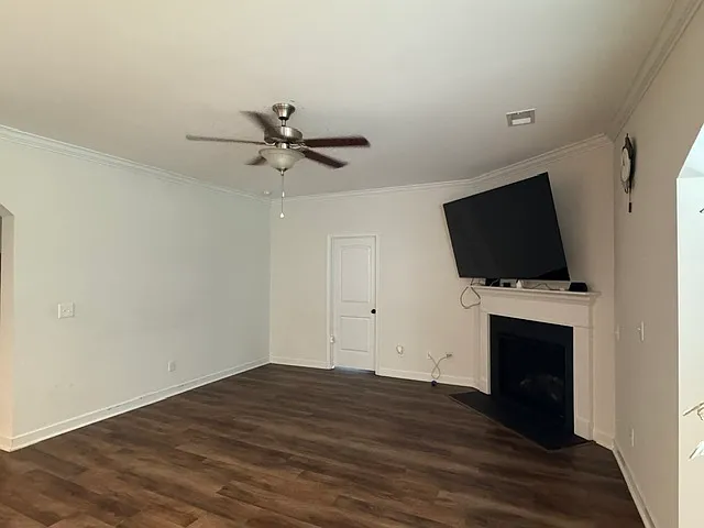 563 Malachite Ln — Photo 4