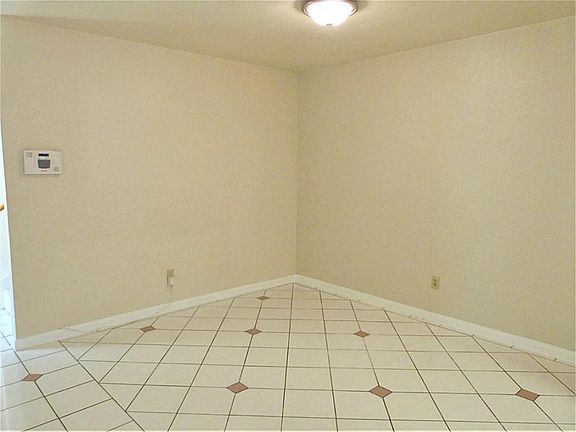 4th image of 11311 Harwin Dr