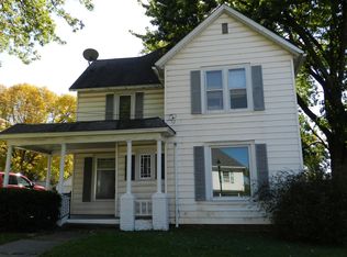 416 W 4th St, Maryville, MO 64468