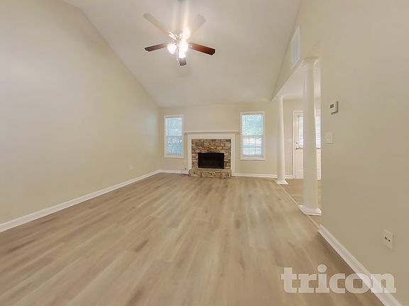 3rd image of 383 Pleasant Forest Dr