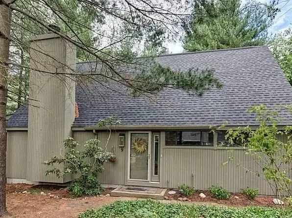 9 Edgewood Cir, Avon, CT 06001