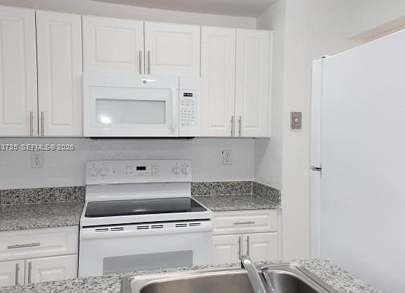 5th image of 1850 SW 122nd Ave APT 318