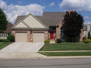 356 Castlebury Dr, Saline, MI 48176