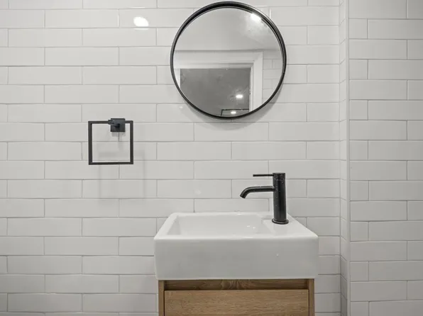 4622 Avenue M image 20 of 31