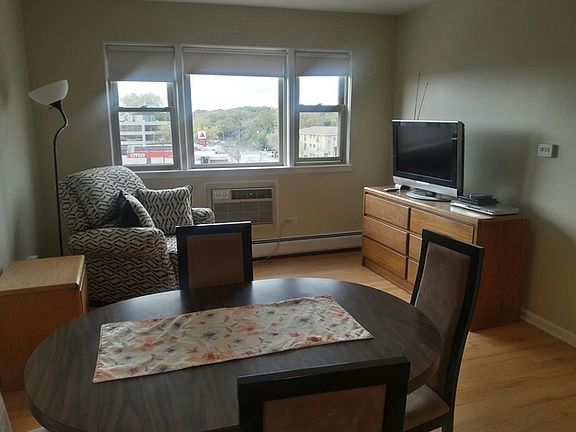 4th image of 8245 Belmont Ave APT 5l