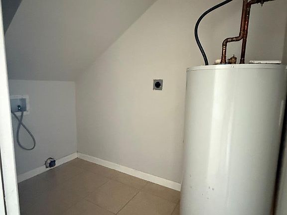 5th image of 814 S Central Ave APT 3