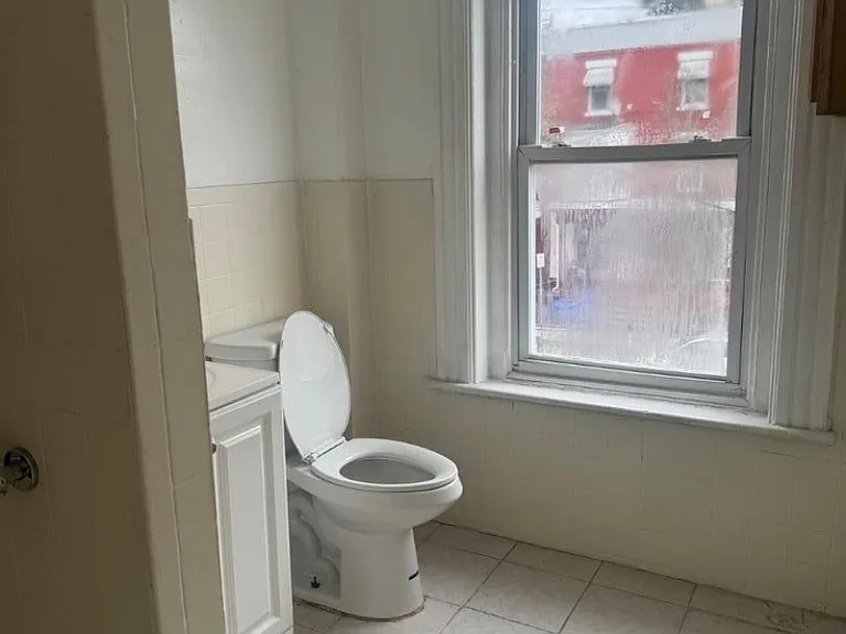 212 N 7th St #2 — Photo 8