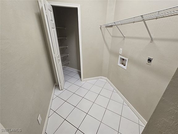 4th image of 3414 SW 11th Ave
