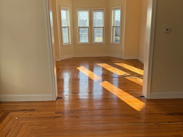 36 Main St #2, Blackstone, MA 01504