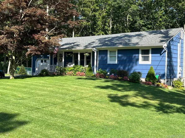 107 Lyman Road, East Patchogue, NY 11772