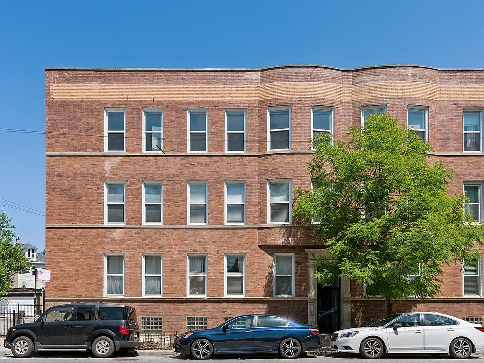 1st image of 2027 N California Ave #E3