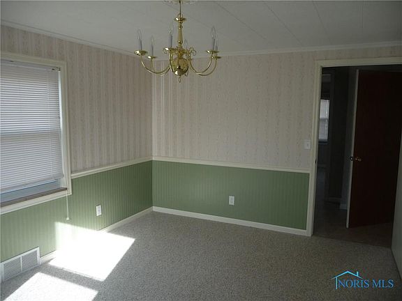 5th image of 155 E College Ave