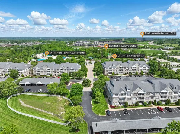 2 Monarch Trace Ct APT 305, Chesterfield, MO 63017