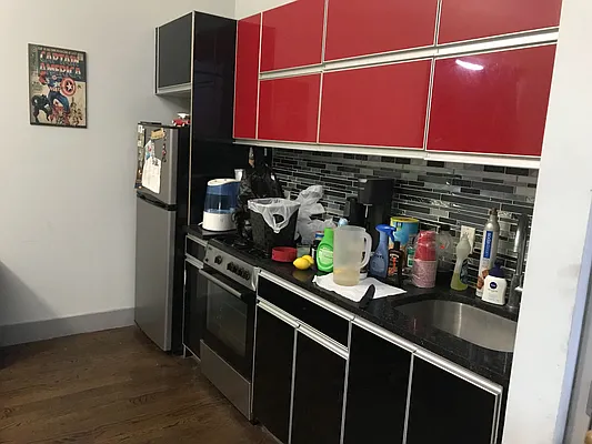 Rented by Premier Metro Realty Corp | media 47