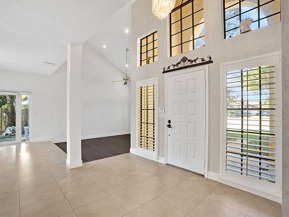 4th image of 2545 Kerry Drive
