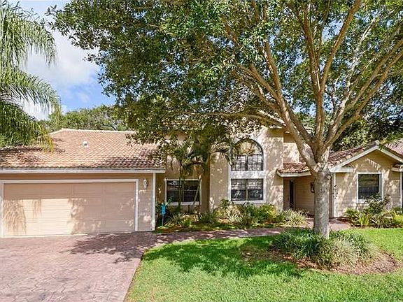 2nd image of 1900 E Oak Knoll Cir