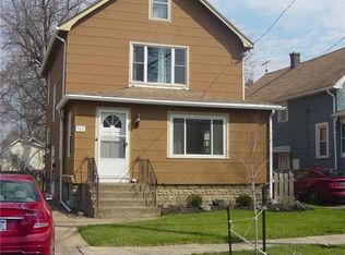 562 E Schenck St, North Tonawanda, NY 14120