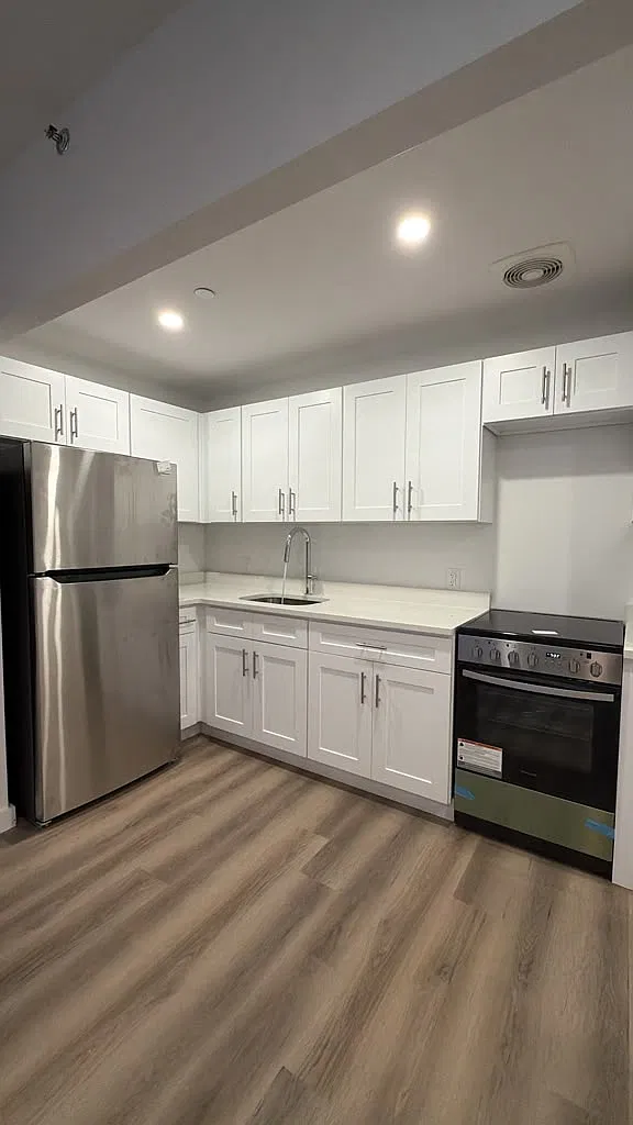 2 bed, $2,890 — Photo 3