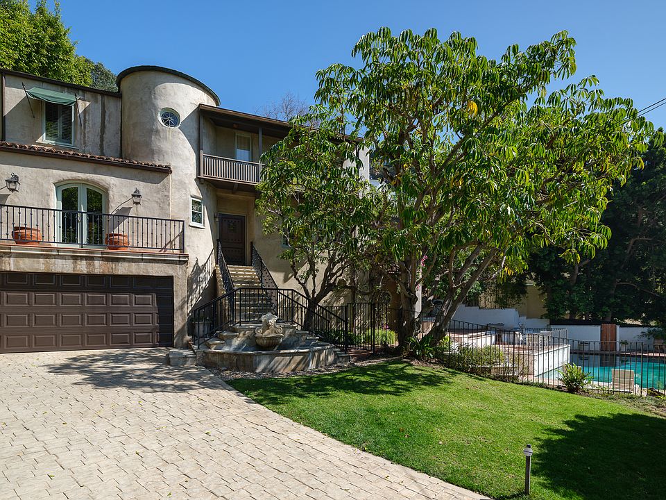 1st image of 1516 Sunset Plaza Dr