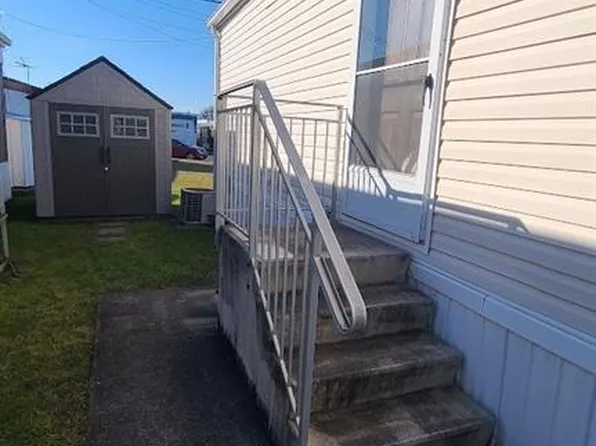 26 Dalbert St Trailer L7, Carteret, NJ 07008