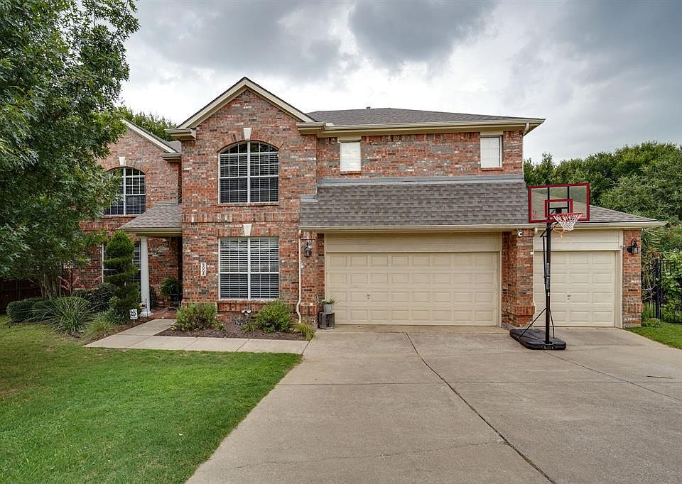 1st image of 5004 Water Oak Dr