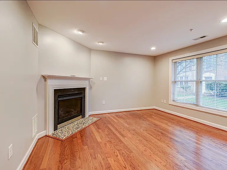 10730 Horde St — Photo 8