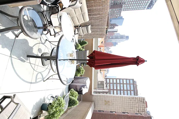 Rented by City Connections Realty | media 12