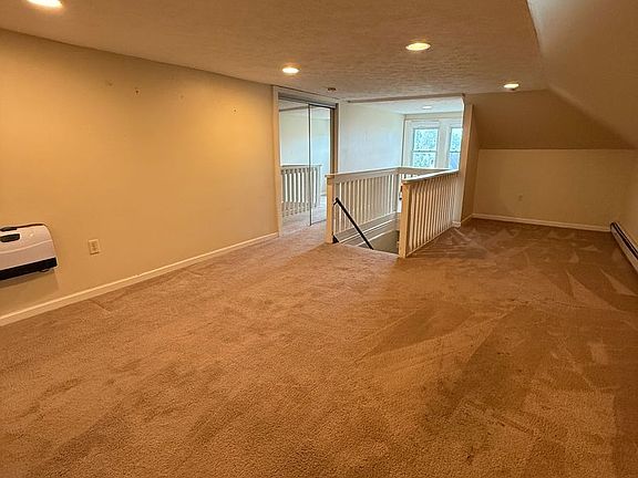 5th image of 438 Euclid Ave