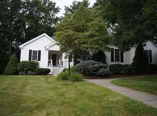 21 Valente Dr, Worcester, MA 01604