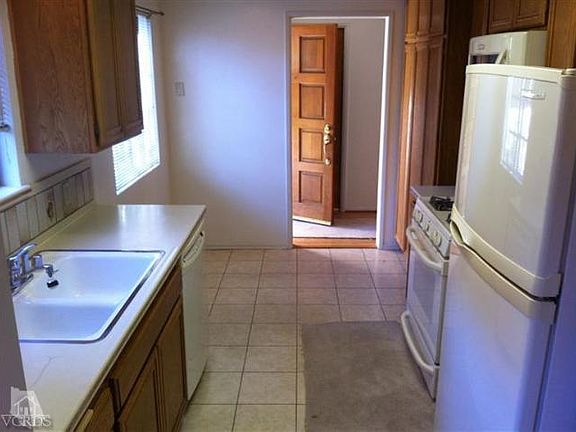 5th image of 103 Bristol Rd APT A