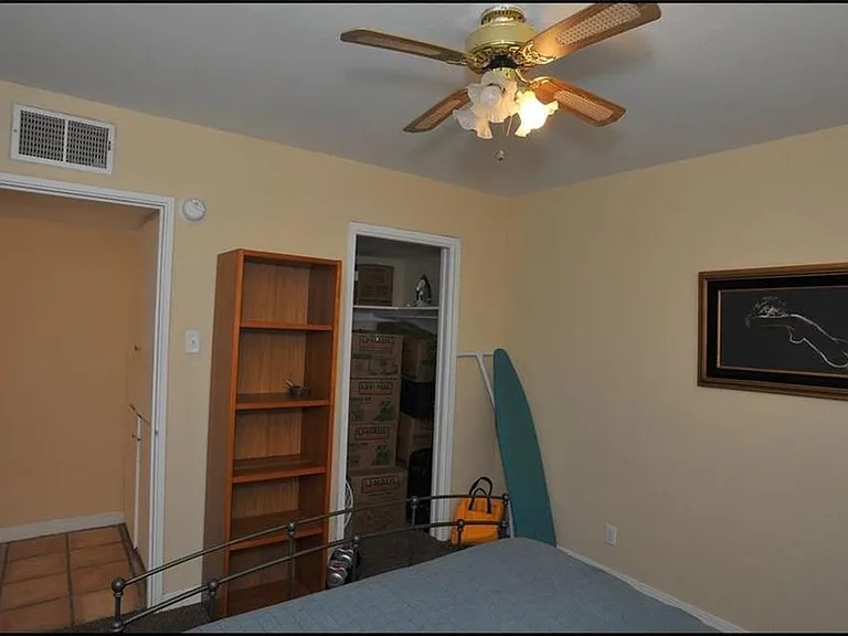 4233 Hampshire Ln — Photo 22