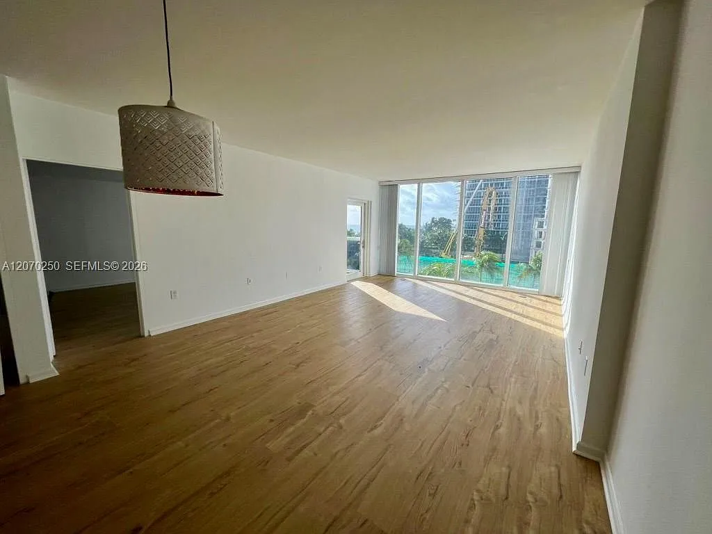 Harbour House — Photo 3