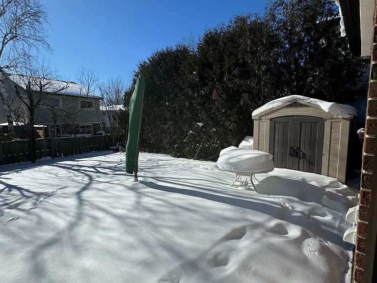 271 Weldrick Rd W — Photo 47