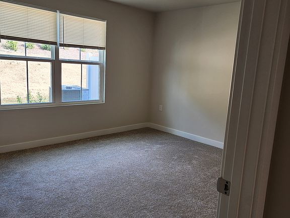 4th image of 1337 Rollman Farm Rd
