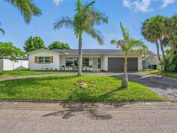5198 40th St S, Saint Petersburg, FL 33711