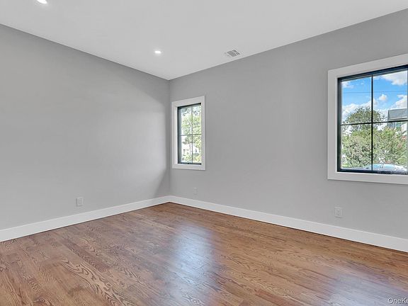 5th image of 1370 Noel Court