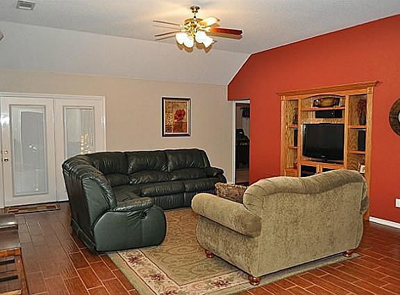 2nd image of 104 Westminster Dr