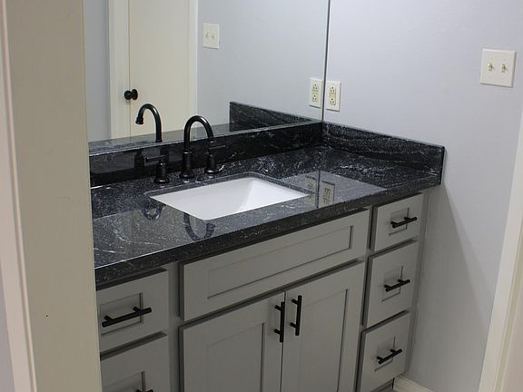 5th image of 3636 Greenacres Place Dr APT 141