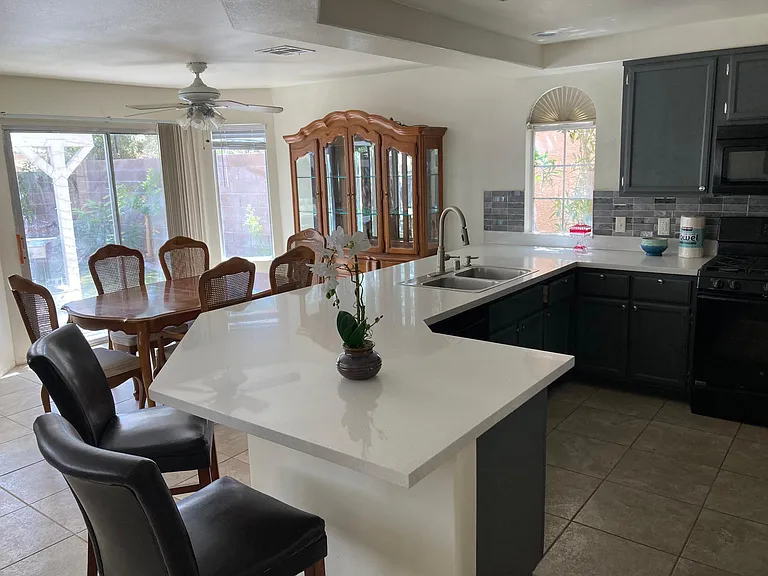 2208 Brighton Shore St — Photo 23