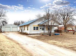 321 Vinnedge Ave, Blackwell, OK 74631