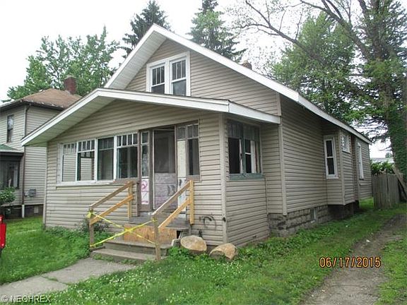 2nd image of 277 Cleveland Ct