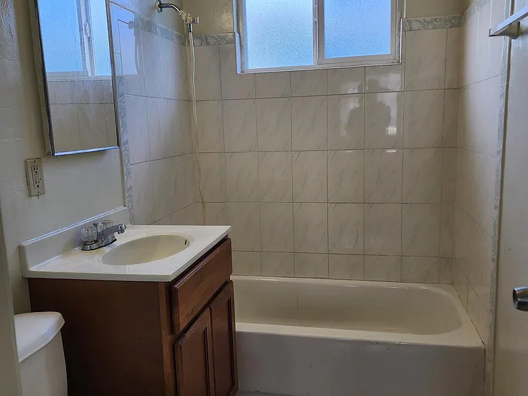 6920 Fresno St #C — Photo 11