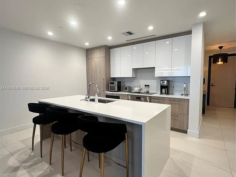 153 N Seabreeze Blvd #1703 — Photo 6